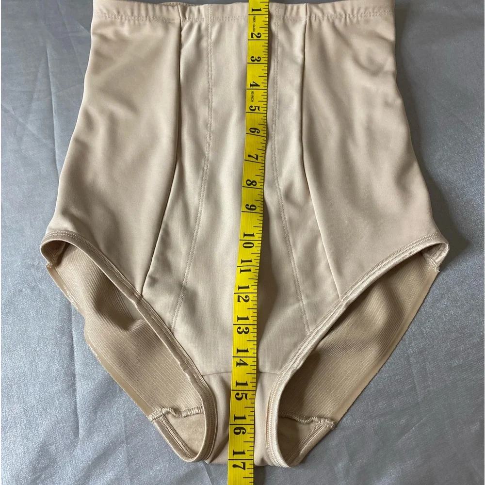 Miraclesuit High Waist Shaping brief. EUC! Size Large - Picture 2 of 7